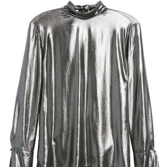 Trouve Silver Foil Metallic Tie Back Top XS - Picture 5 of 11